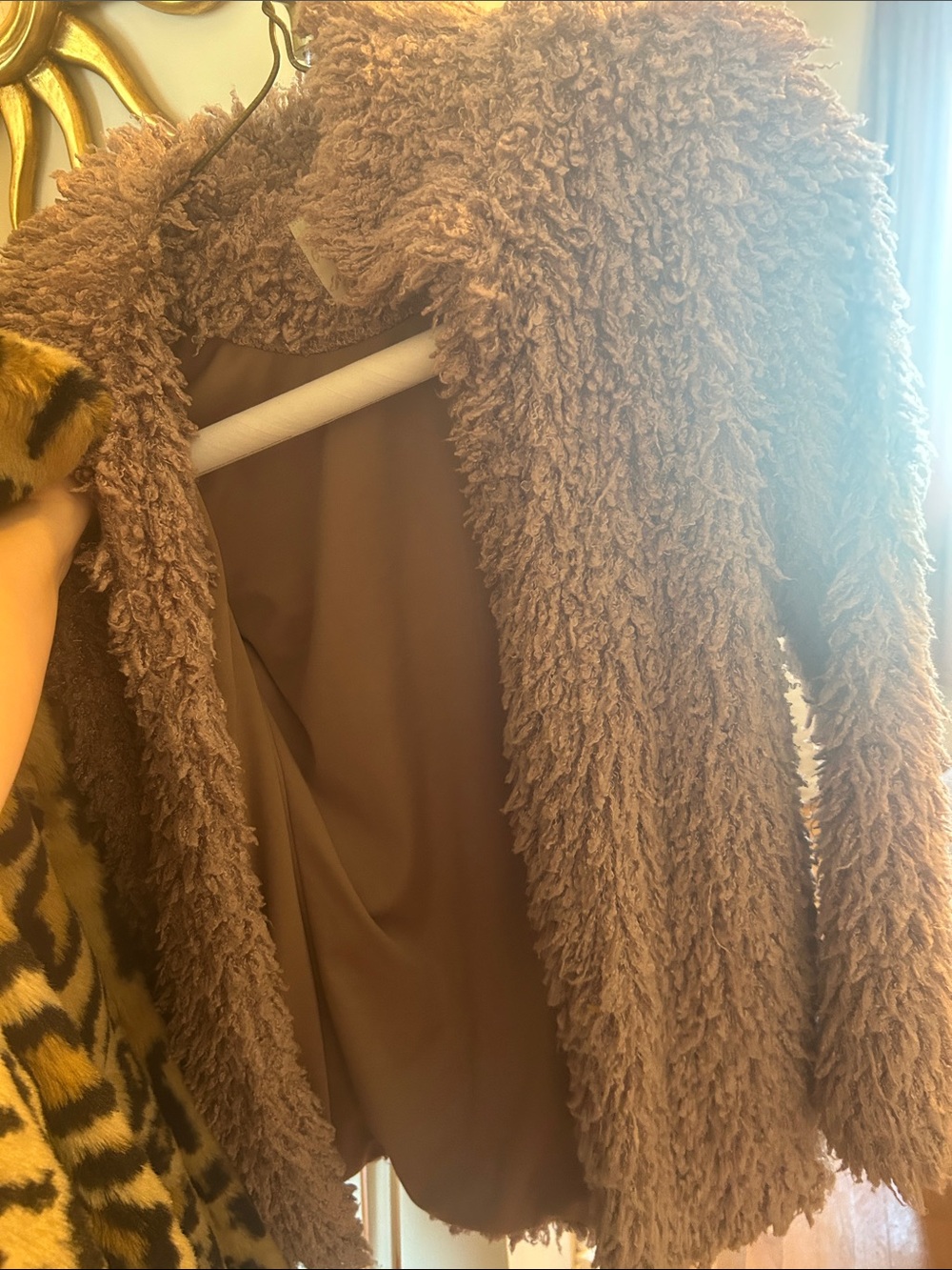 Women's Plush Teddy Jacket - Taupe Faux Shearling
